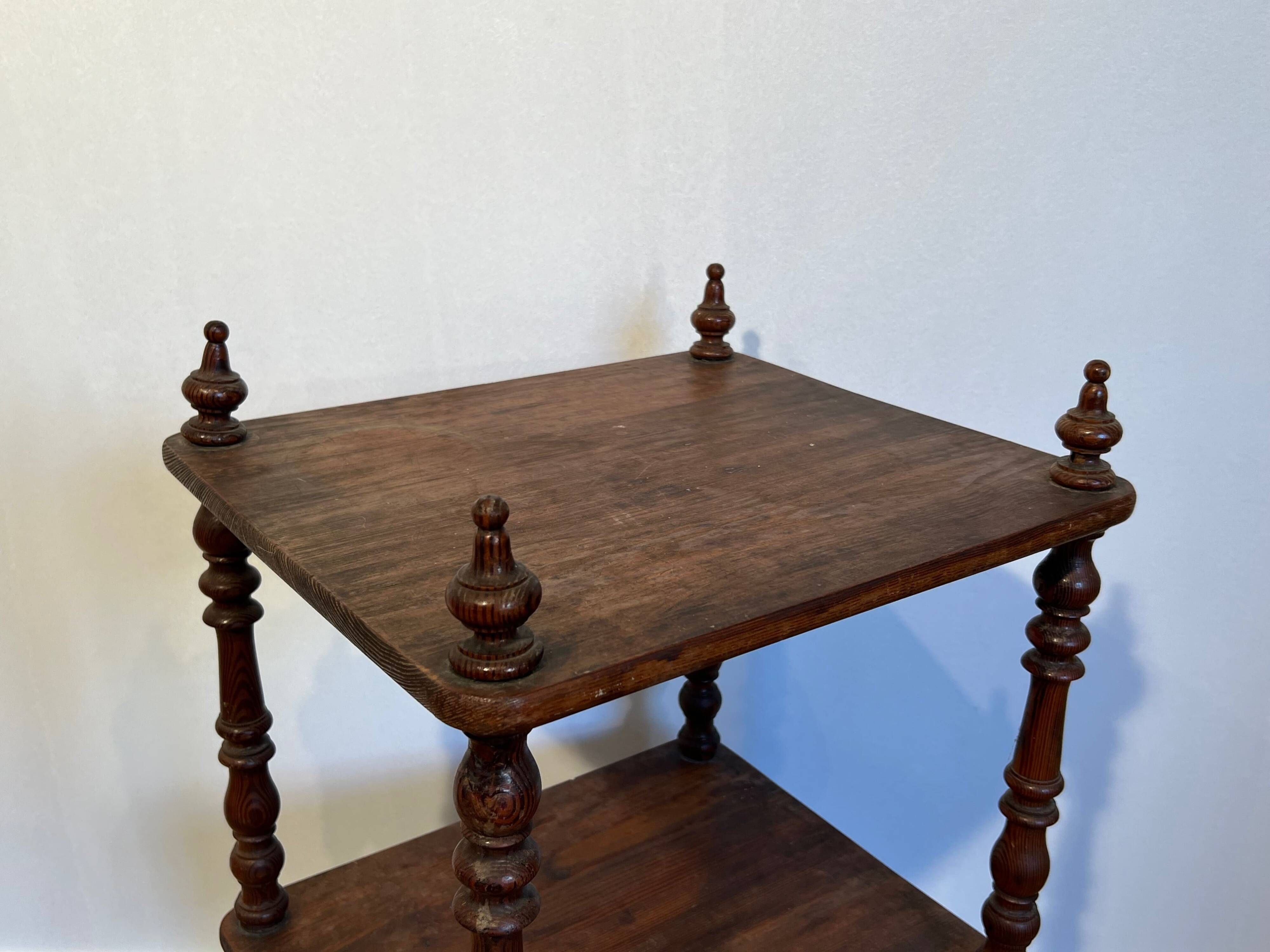 Three-Tier Shelf in Pitch Pine with Turned Columns and Spindles. Work