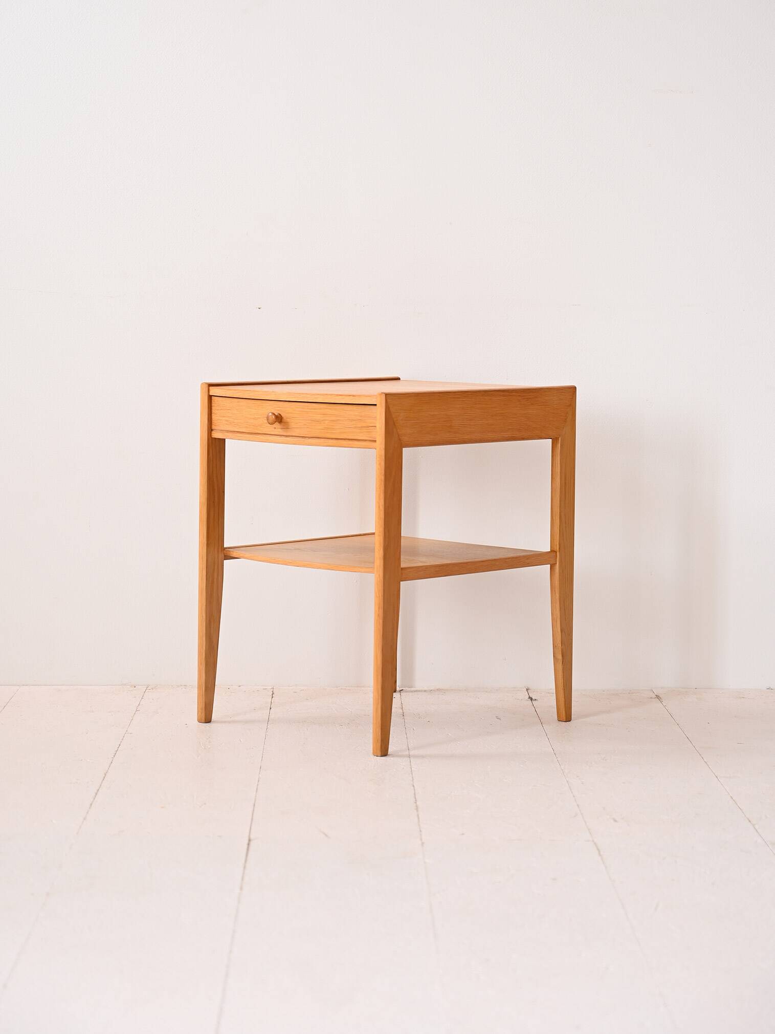 Table de chevet vintage en chêne