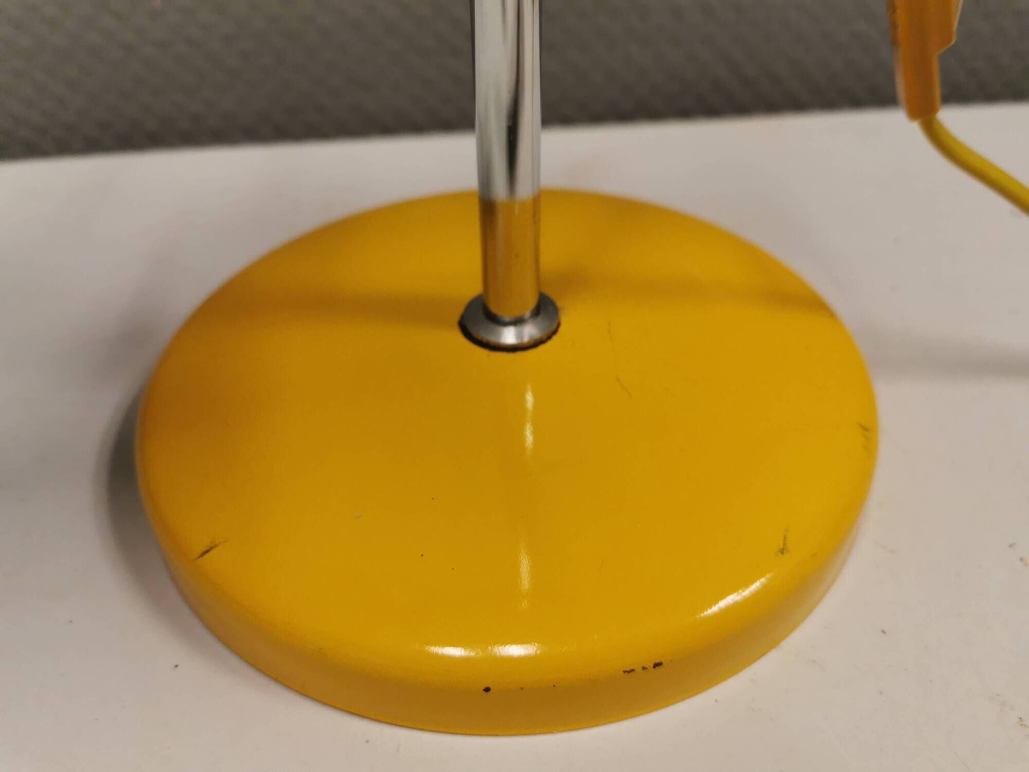 Danish table lamp in beautiful yellow color. Estimated 1980s.