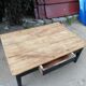 Table basse en bois avec un tiroir