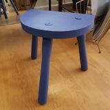 Tabouret bas brutaliste bleu majorelle