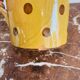 Ancienne poterie pichet savoyard décoré d’un motif de pois