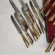 Service 20 couteaux de table lame acier manche corne