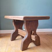 Table basse brutaliste