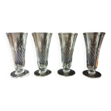 Set of 4 engraved glass champagne flutes