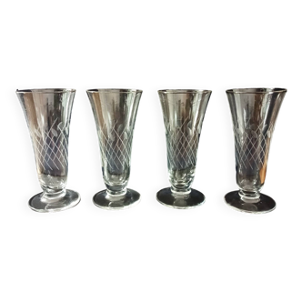 Lot de 4 flûtes à champagne en verre gravé