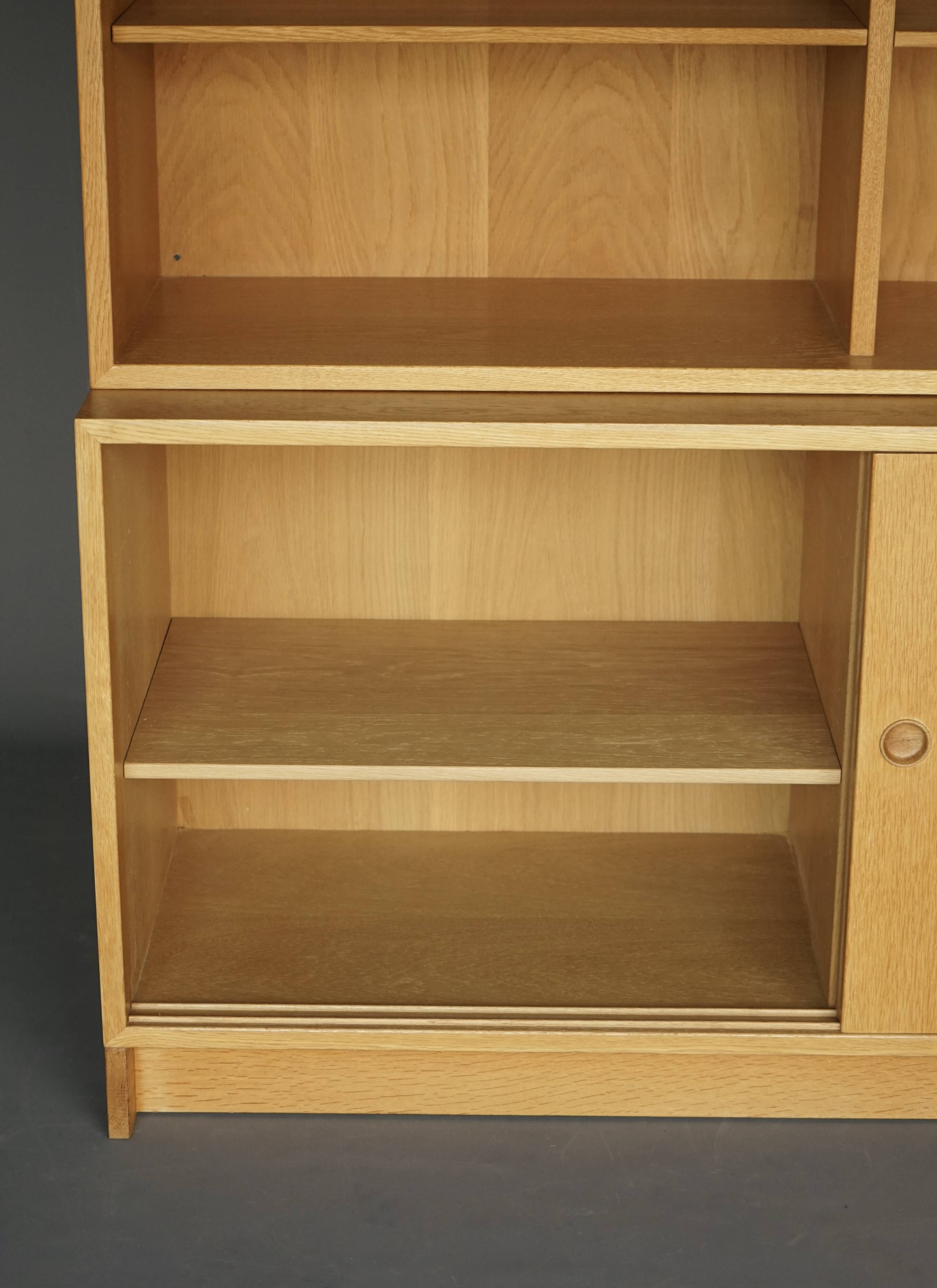 Oak Bookcase by Børge Mogensen for Karl Andersson & söner. Sweden, 1960s