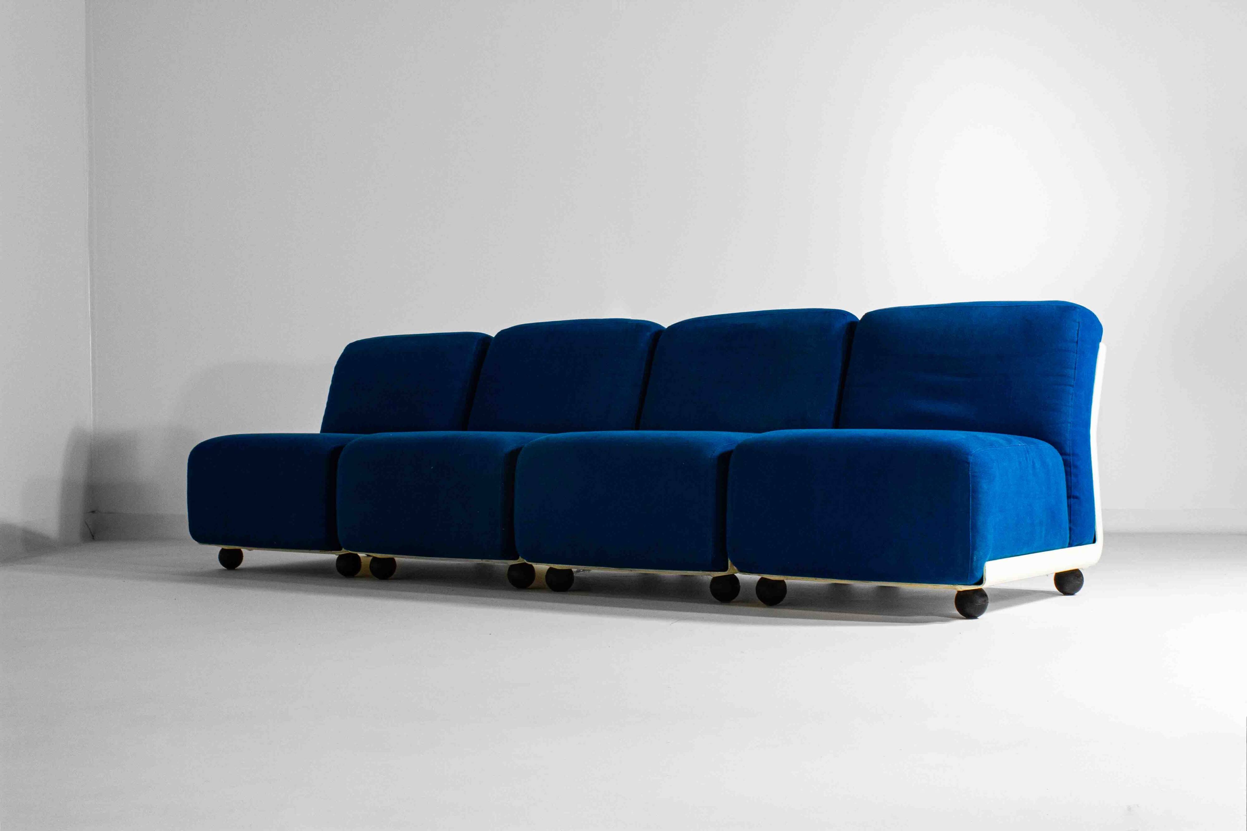 Modular "Amanta 24" sofa by Mario Bellini in premium cobalt blue, Italy 1975