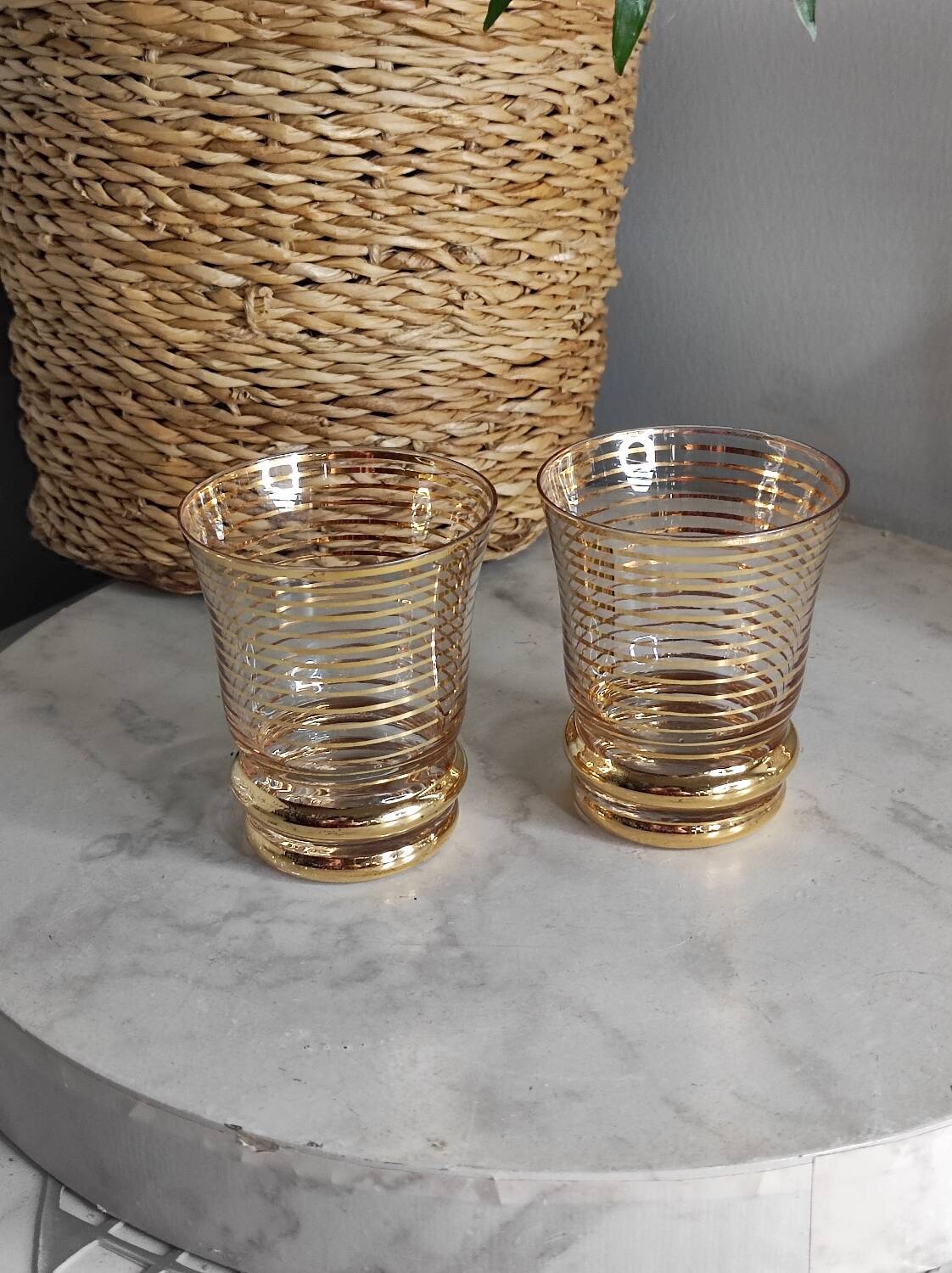 Golden liqueur service