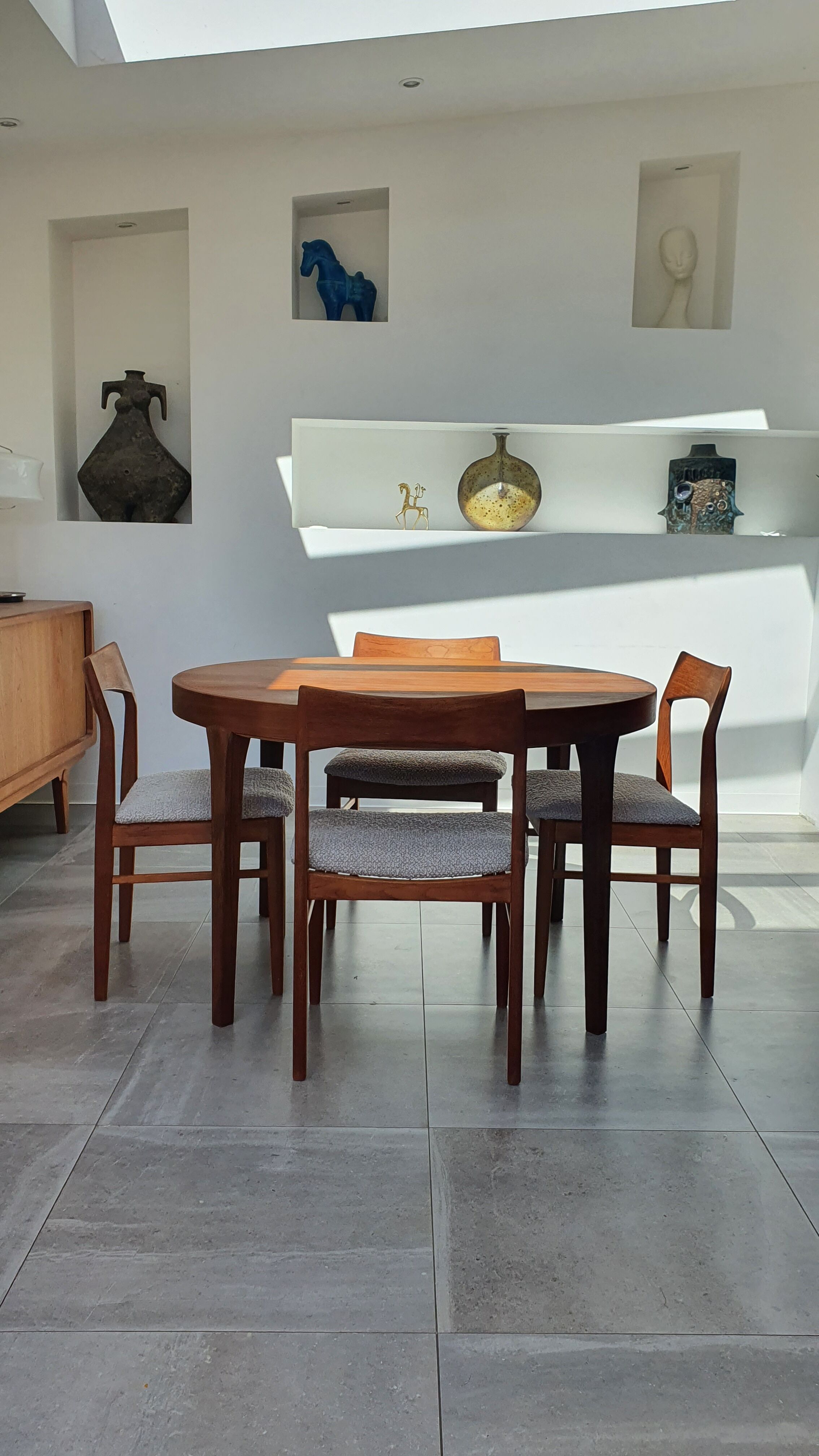 Teak dining table editor Gudme Mobelfabrik, Danish