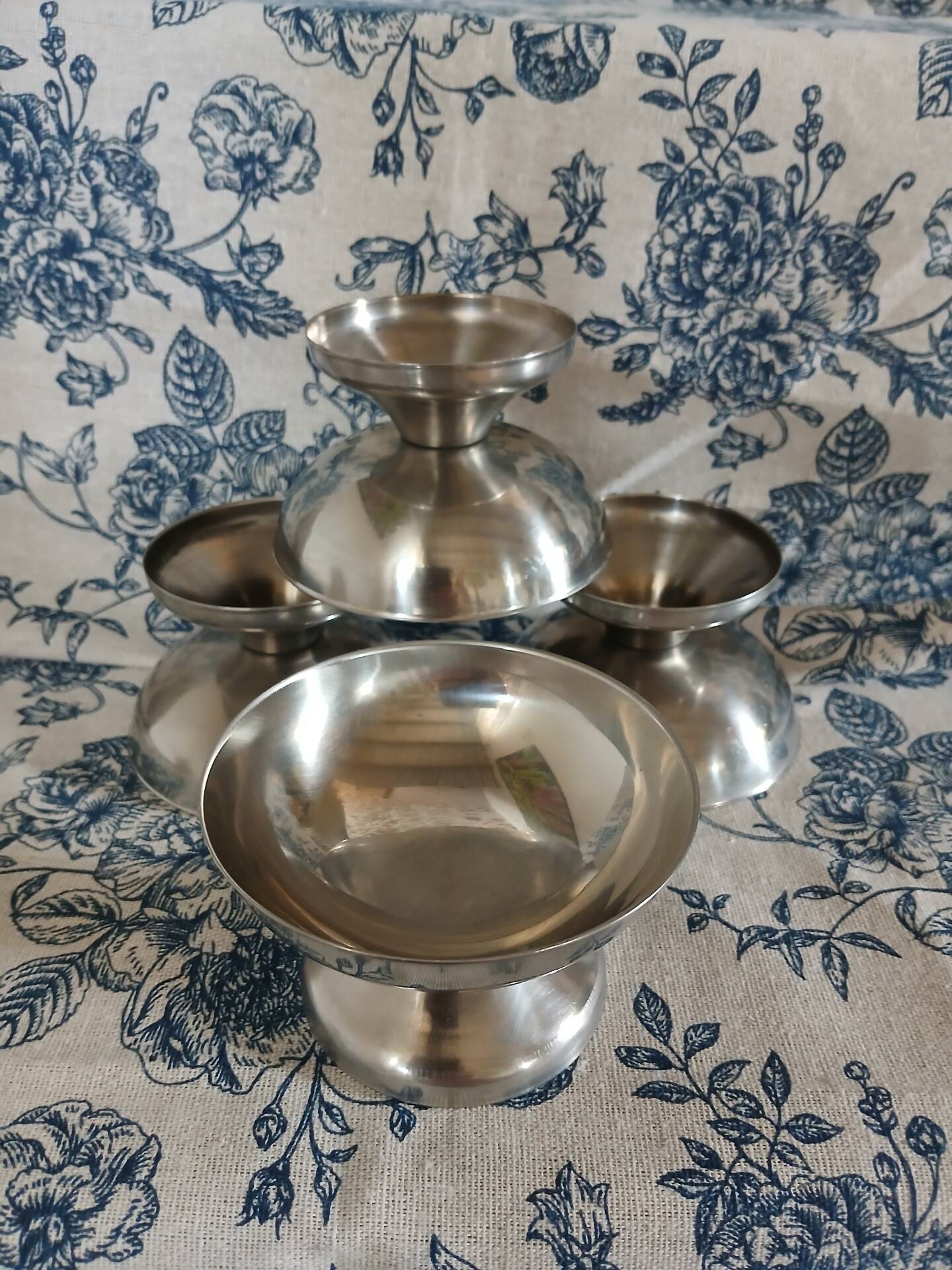 4 antique ice cream bowls
