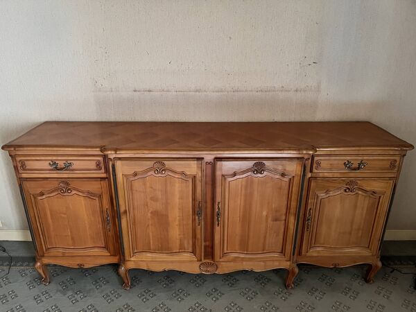 Grand buffet enfilade style Louis XV en merisier – 240 cm