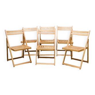 Set of 6 wooden folding chairs