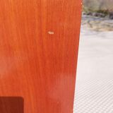 Scandinavian style commode