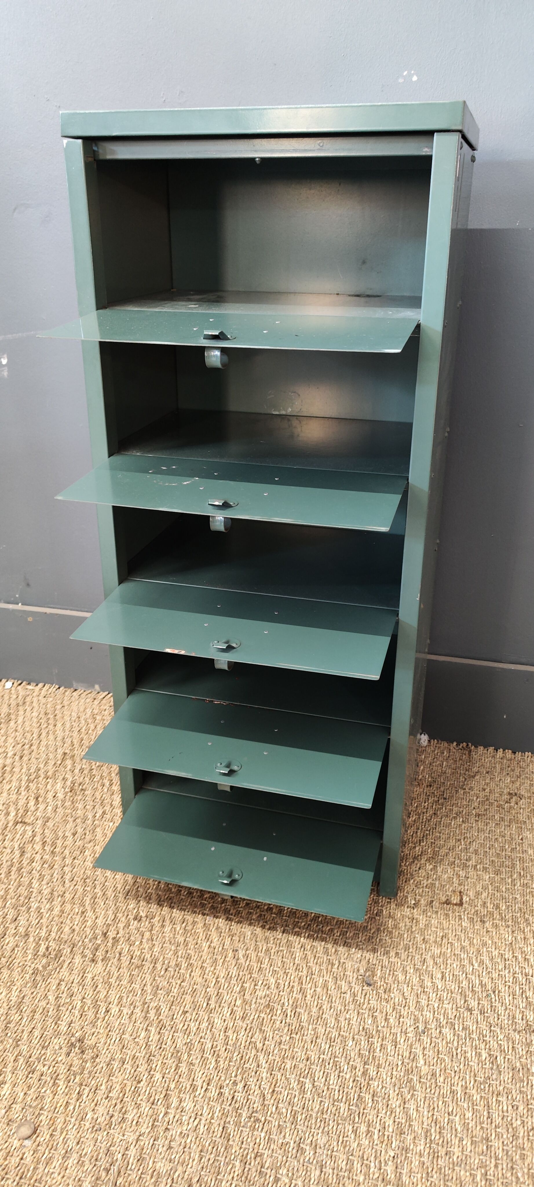 Column cabinet five valves Strafor