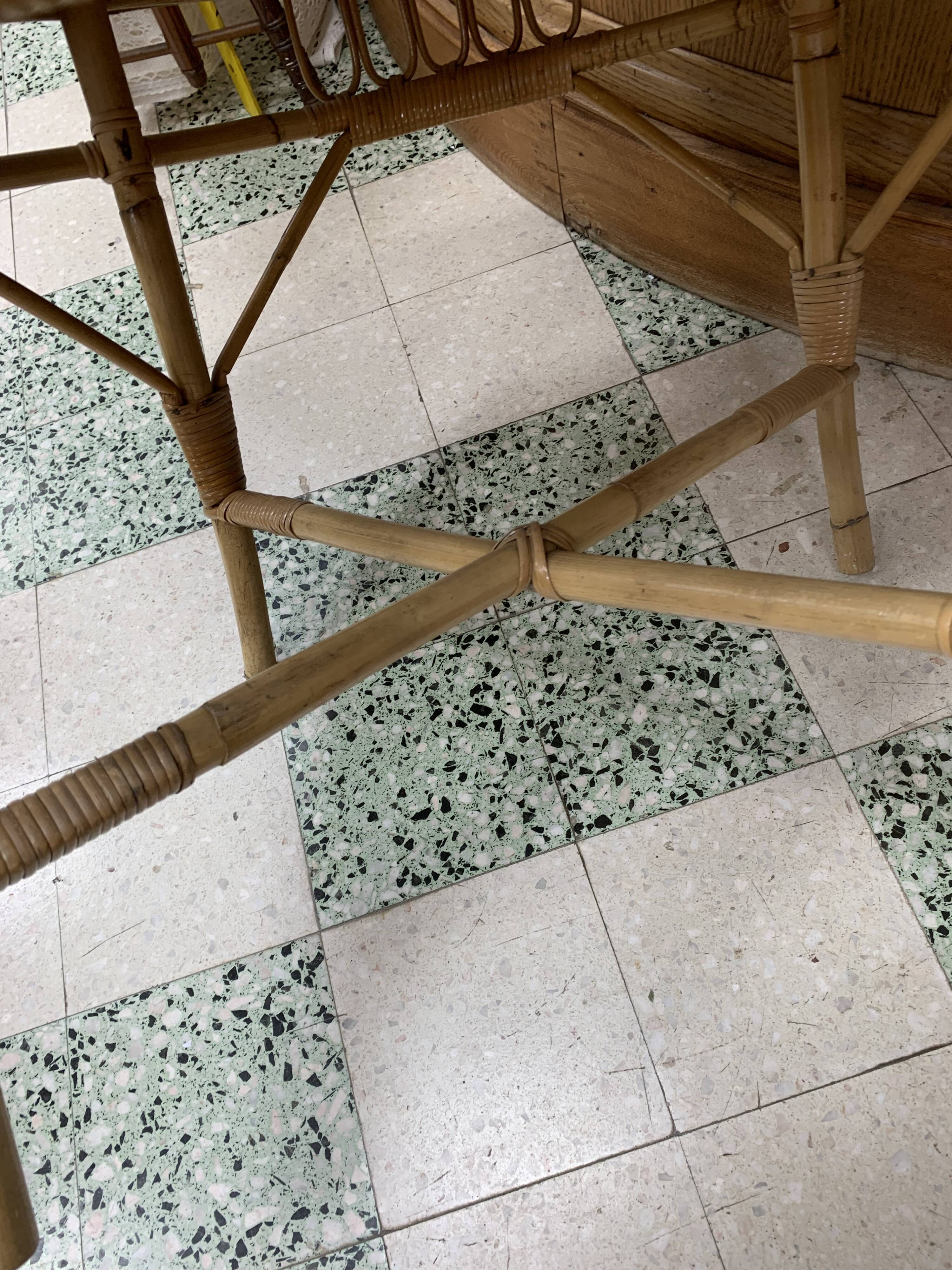 Old round rattan coffee table