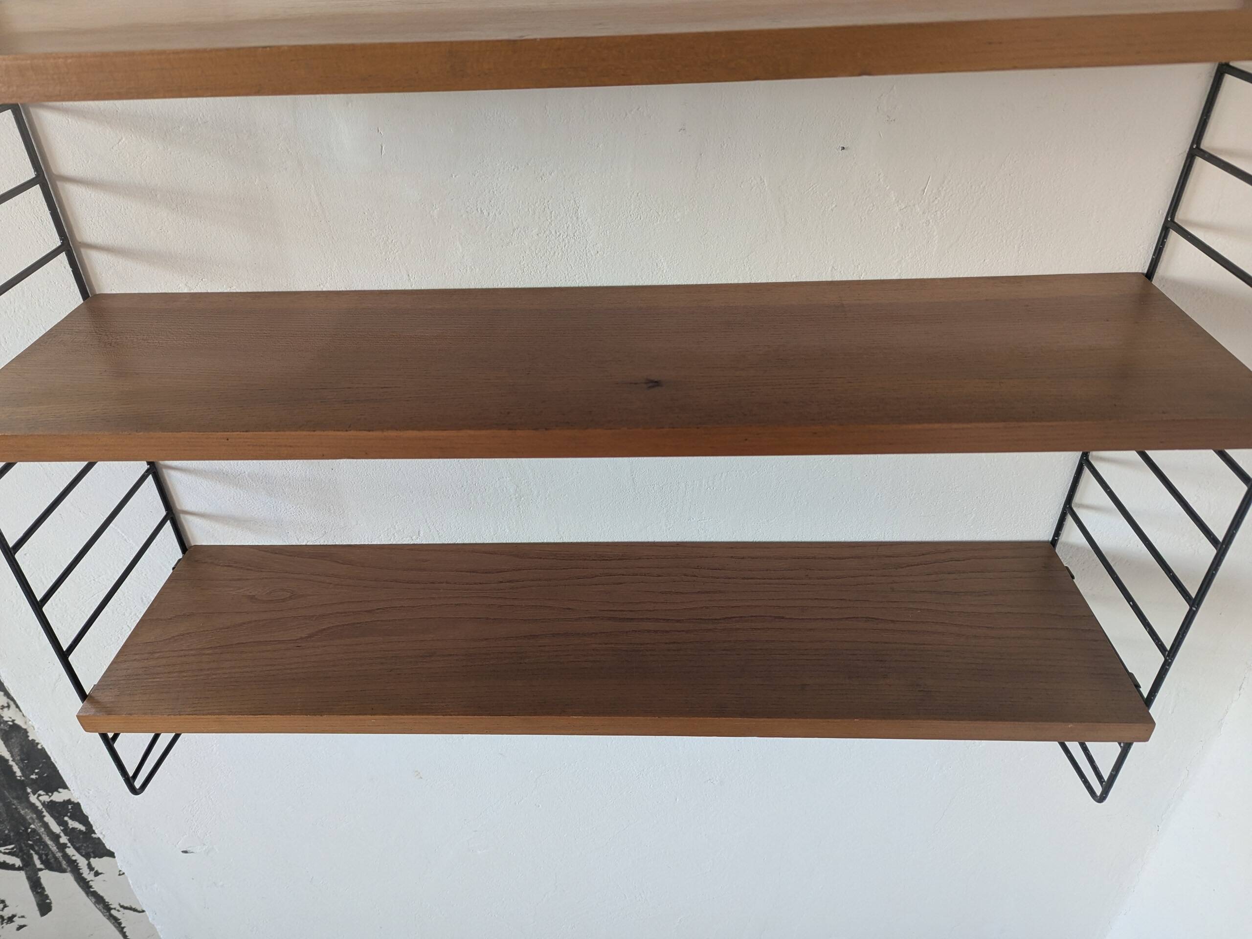 String shelf