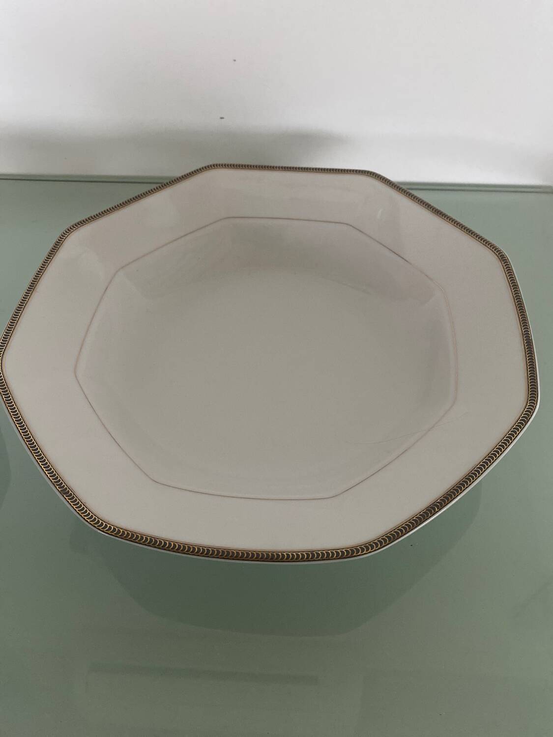 2 plats en porcelaine