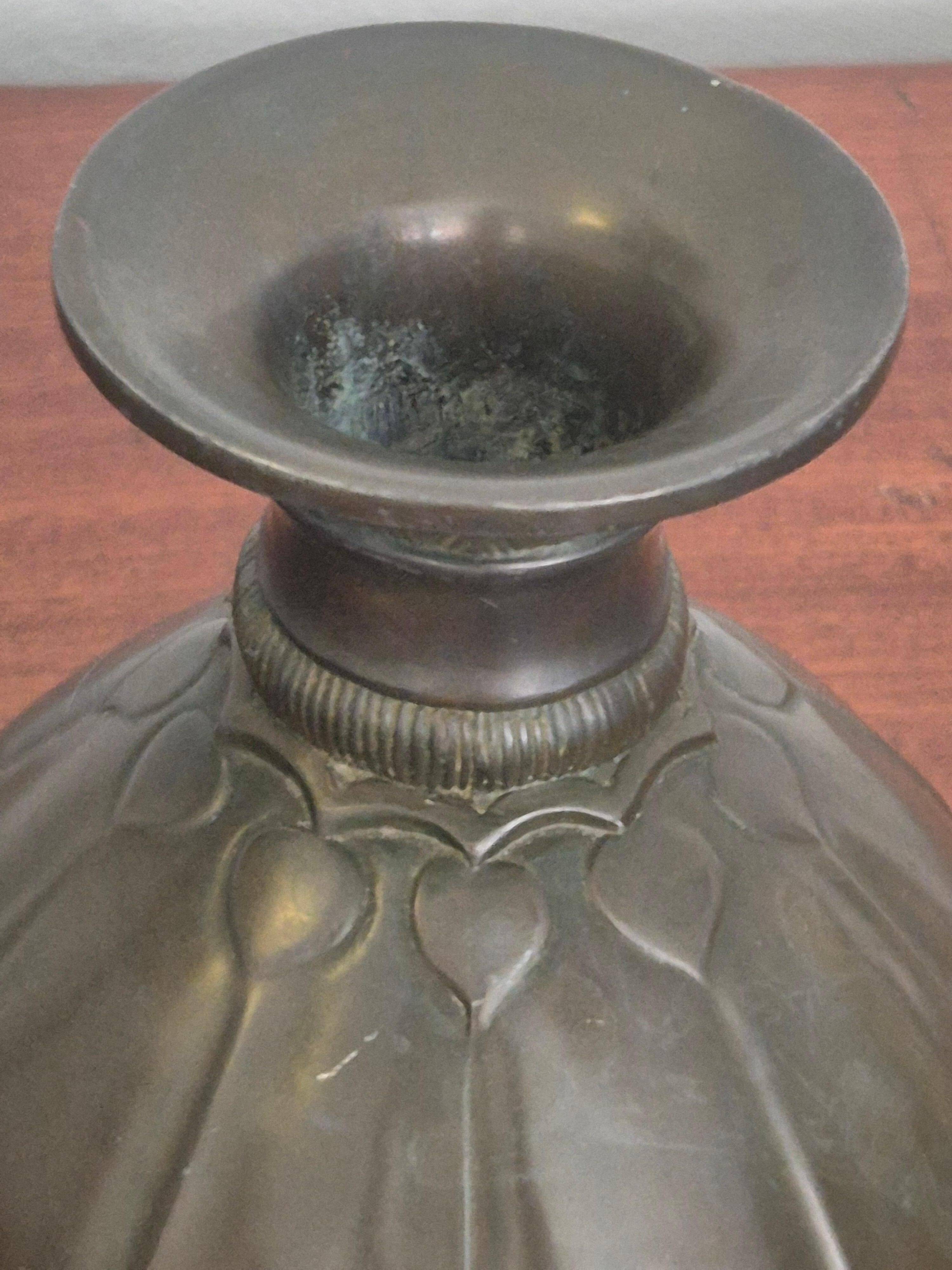 Rare Danish Grace/Art Deco vase model D88 by Just Andersen.