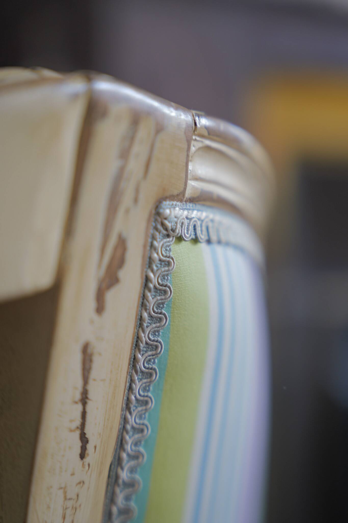 Louis XV Bench - Maison Moissonnier