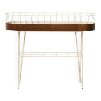 Scandinavian oval planter in metal and teak