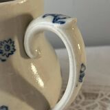 Saint Uze Pitcher