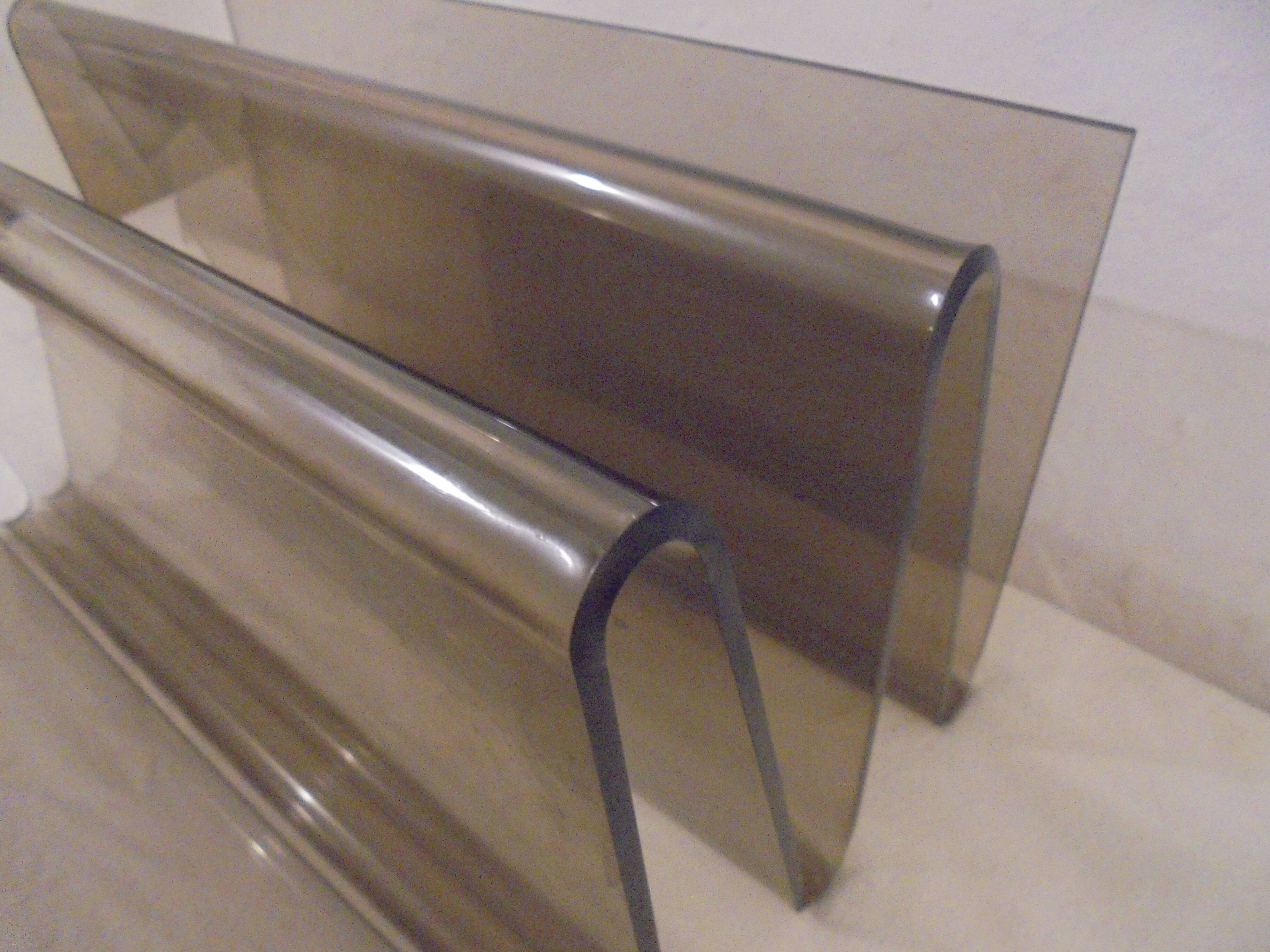 Magazines rack, smoked plexi