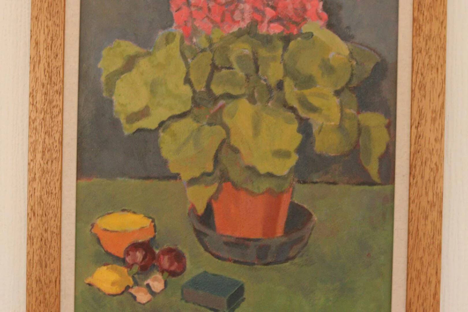Pink hydrangea with fruit by Olax