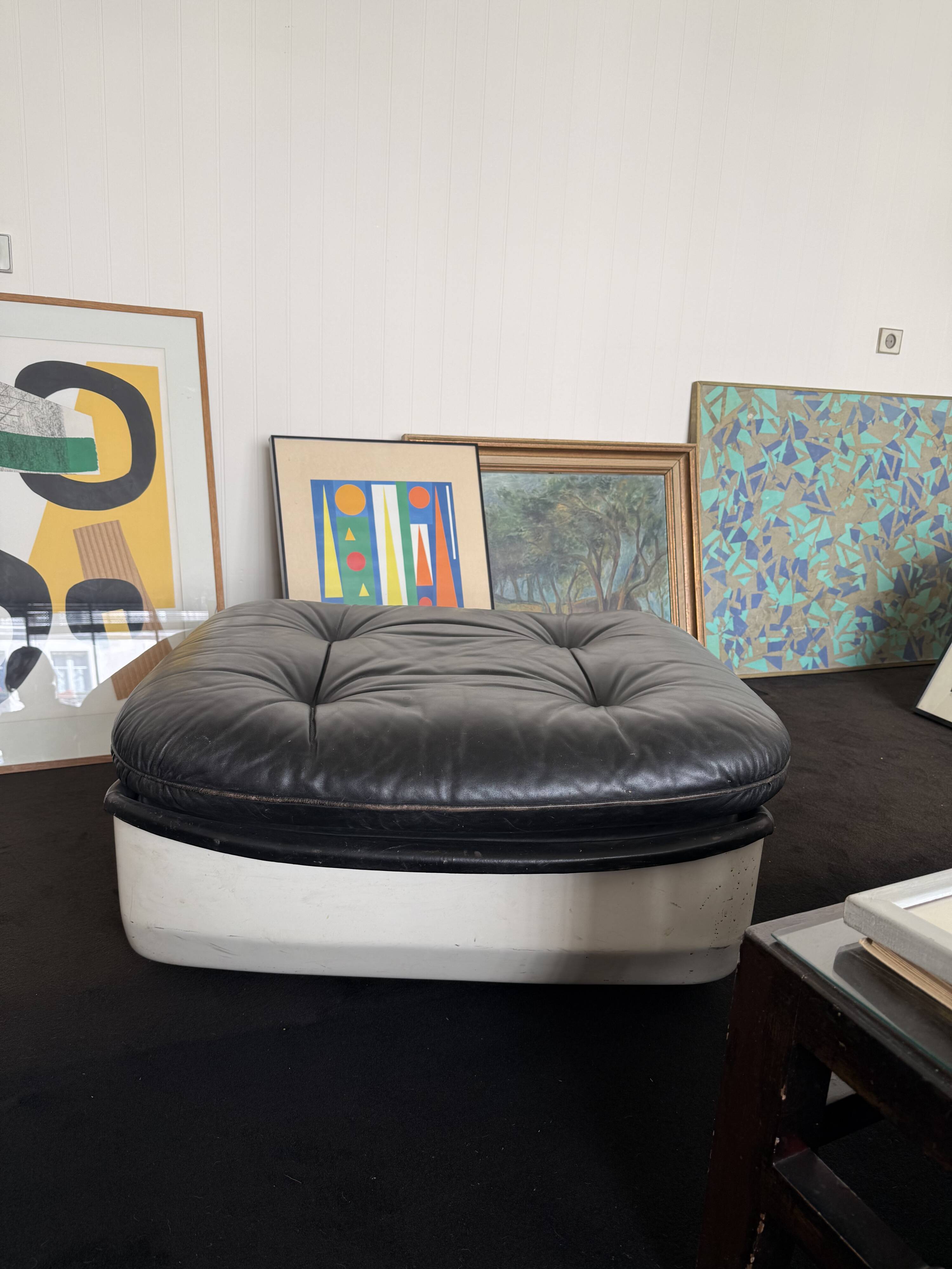 Pouf / ottoman vintage design – Space Age spirit – 60s/70s