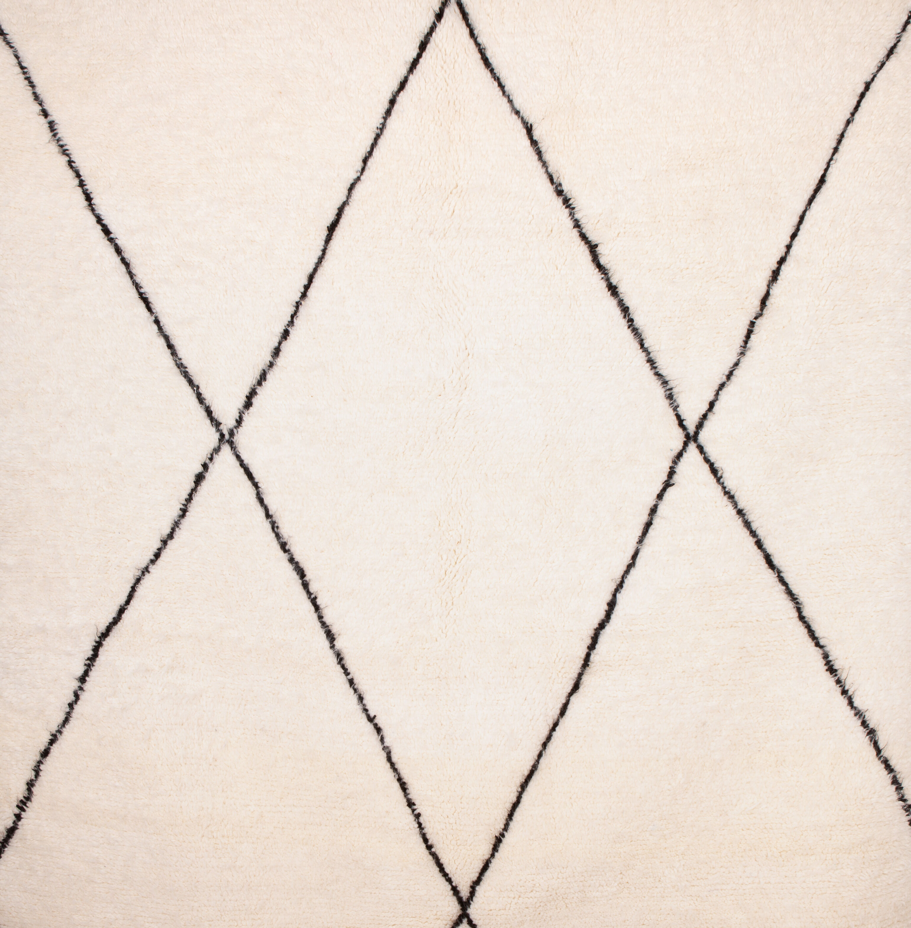 Berber carpet beni ouarain with black diamonds 220 x 164 cm