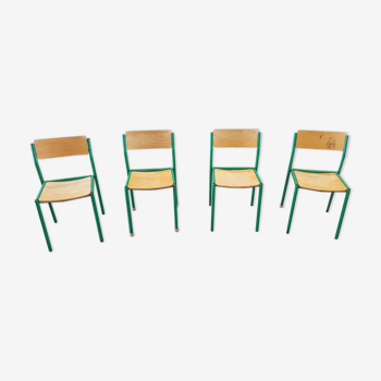 Chaises d'école