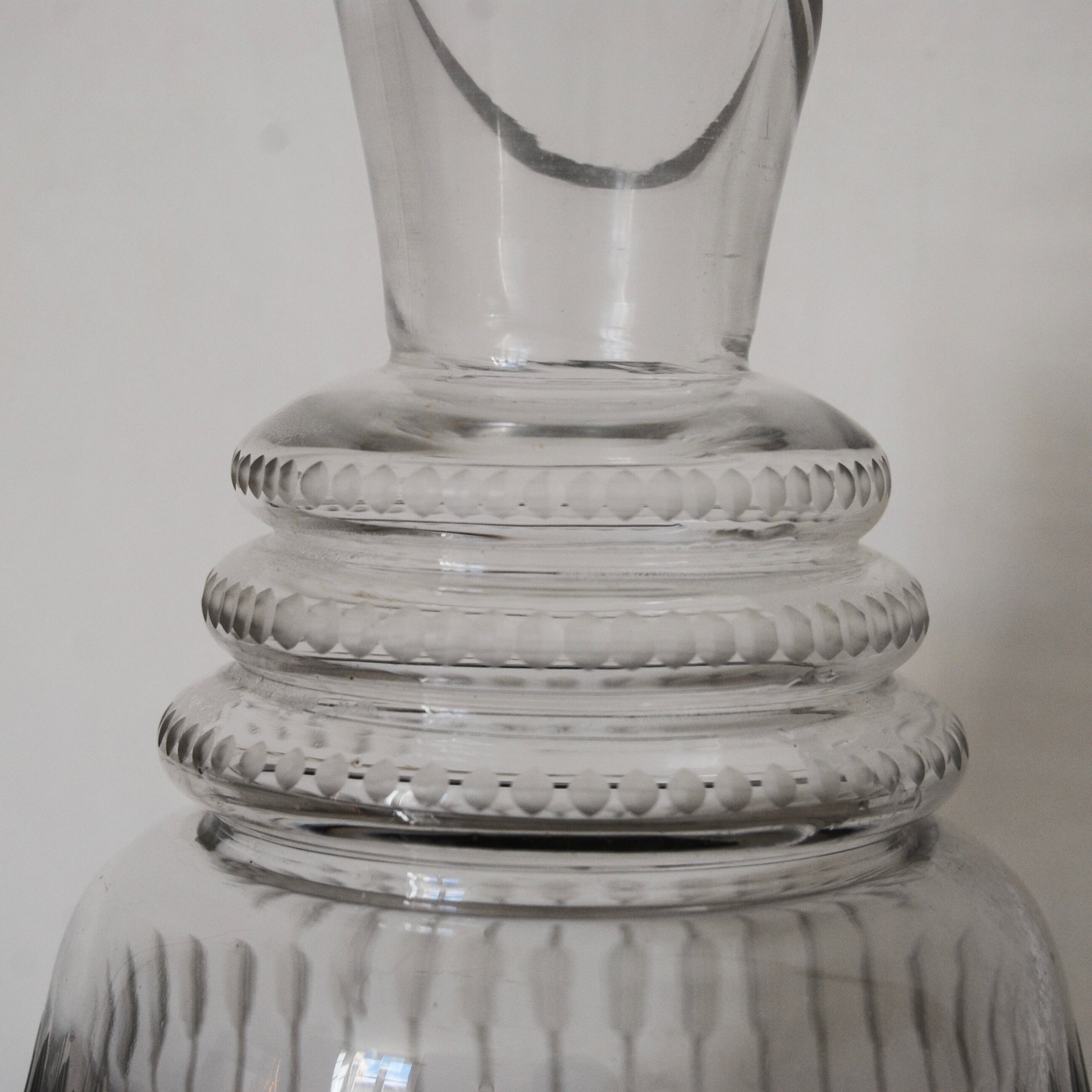 Glass carafe