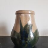 Sandstone pitcher