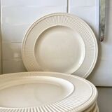 6 plates in unbleached earthenware