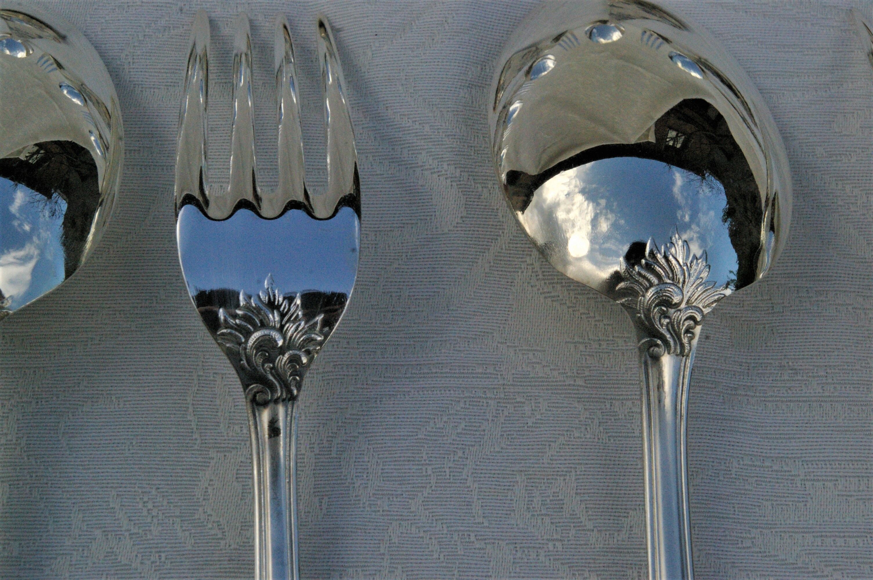 Silver metal housewife 37 pieces louis XV Marly style