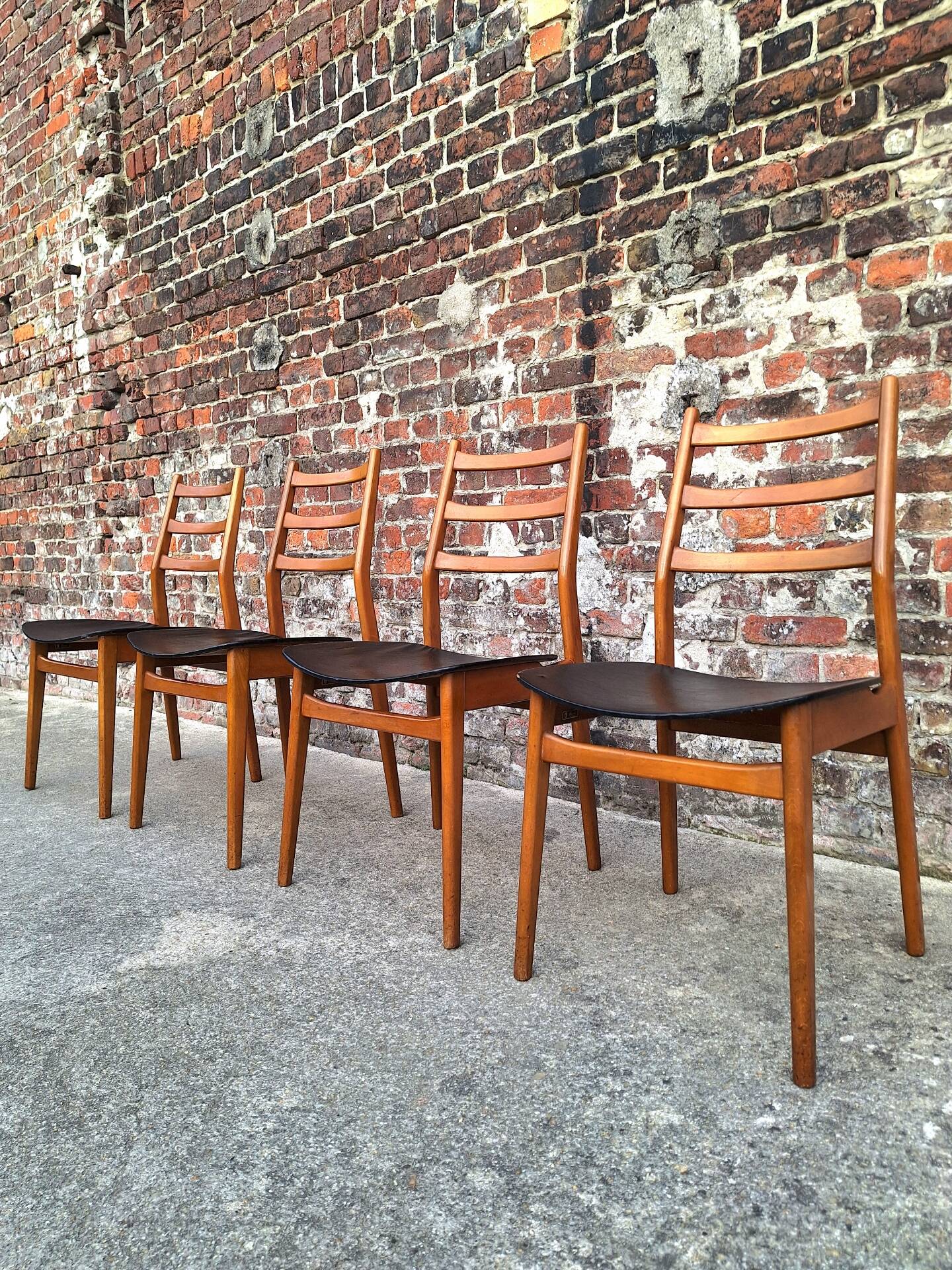 Set of 4 Casala chairs, vintage Scandinavian design seats.