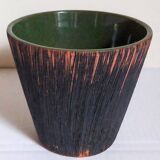 Cache-pot en terre émaillée griffée années 50