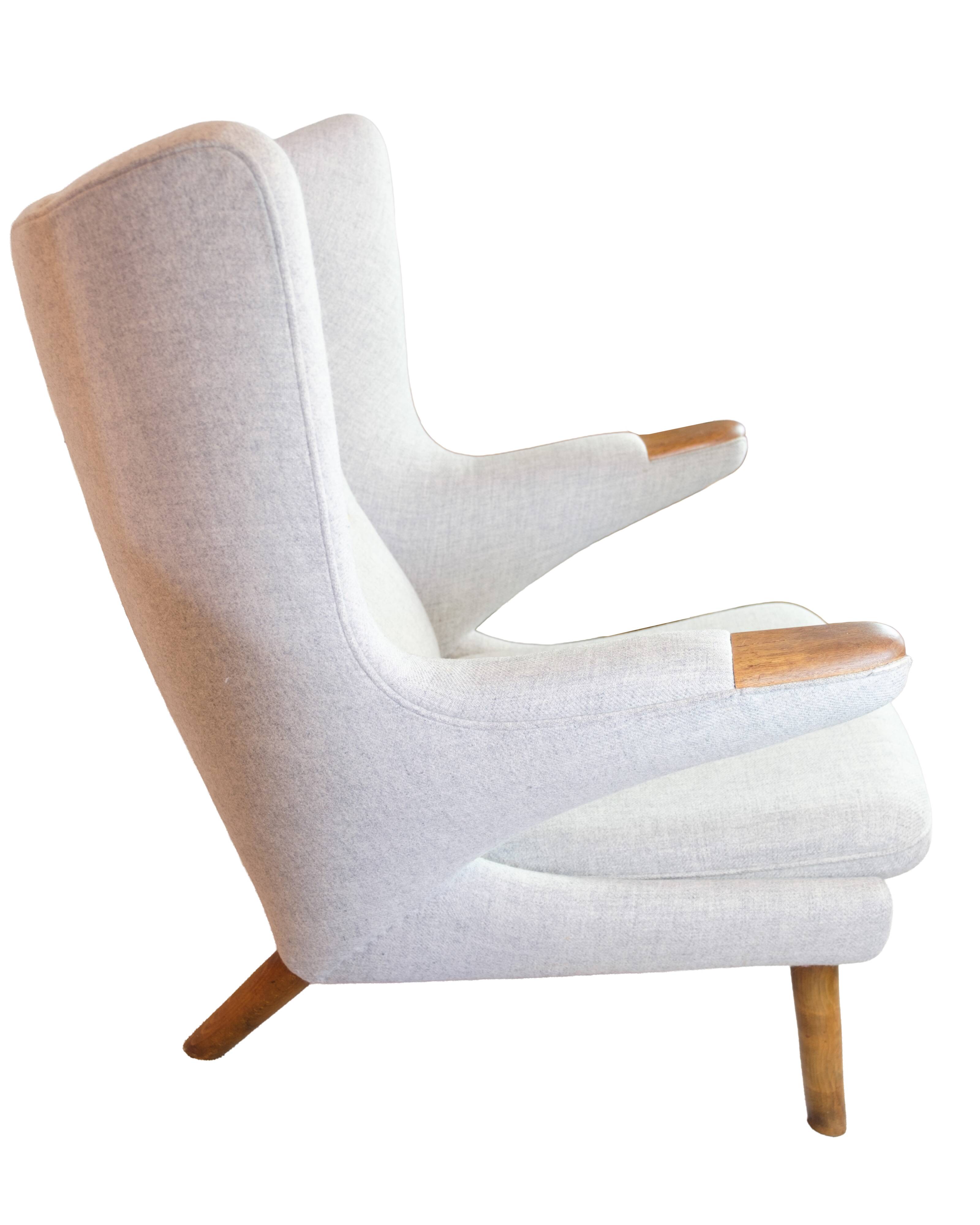 Teddy chair - Model AP 19 - Light grey Hallingdal fabric - Teak nails - Hans J. Wegner - P.P Møbler