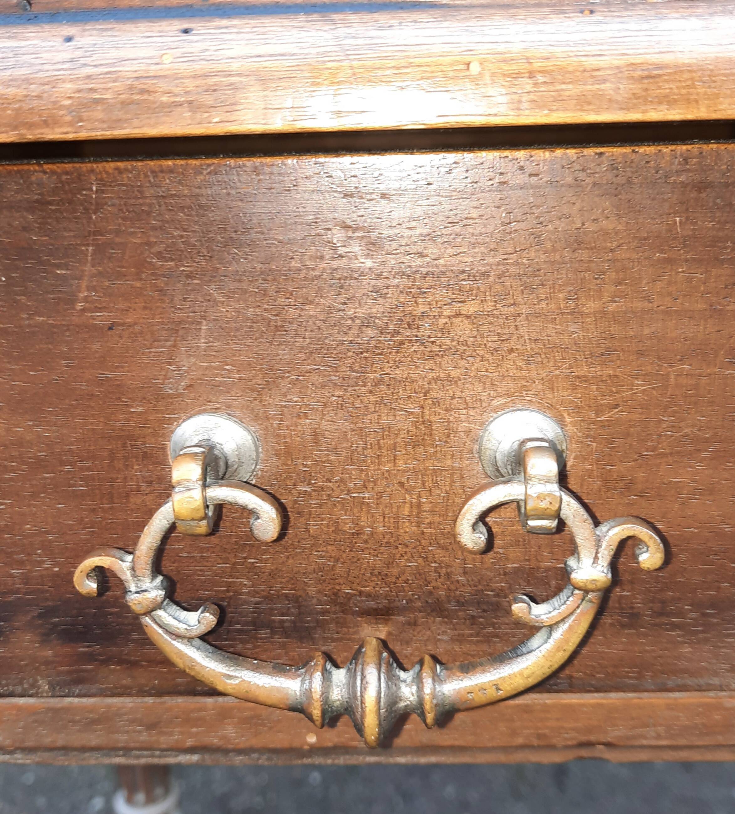 Solid walnut flat desk