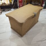 Wooden and jute trunk