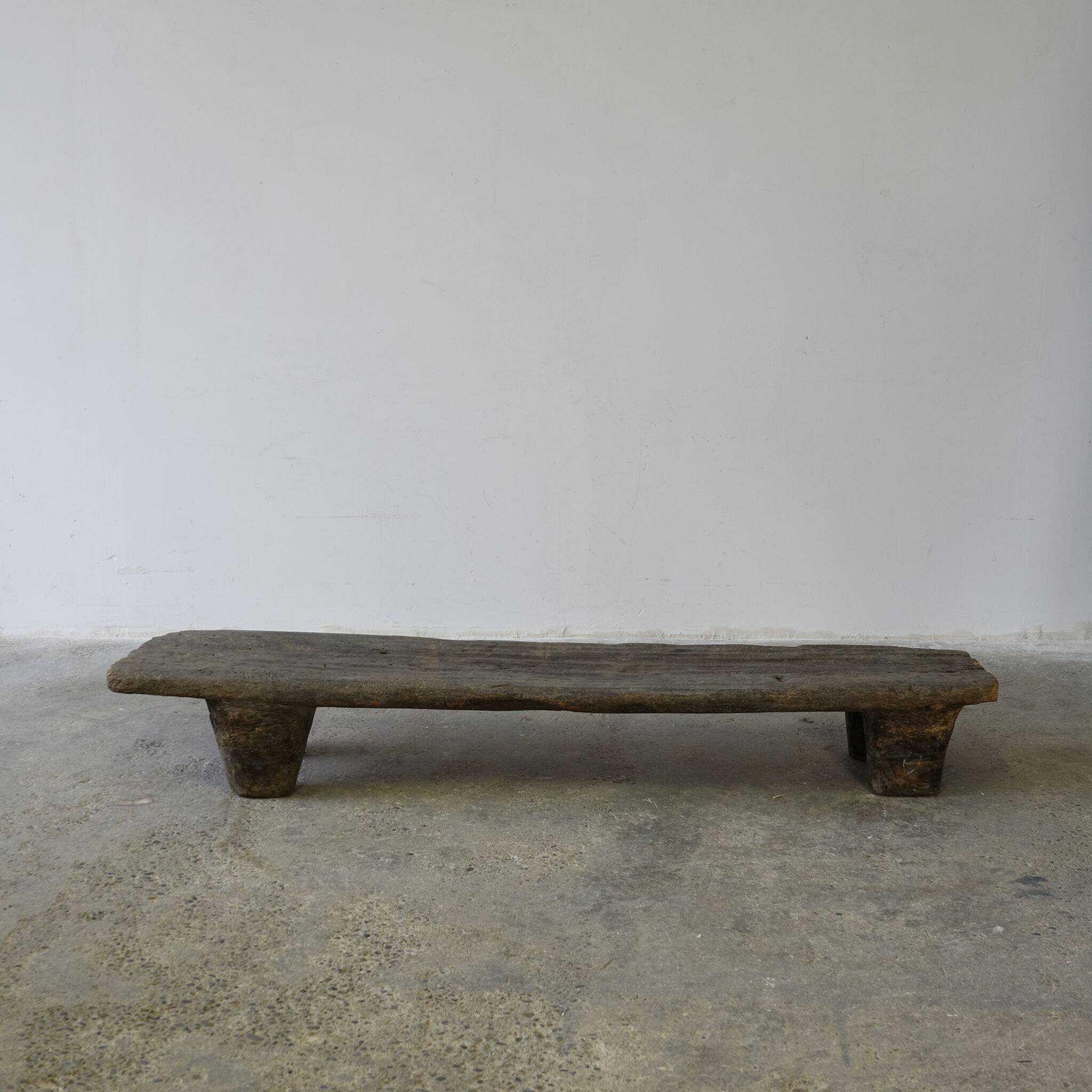 Angami - Authentic old Naga table n°6