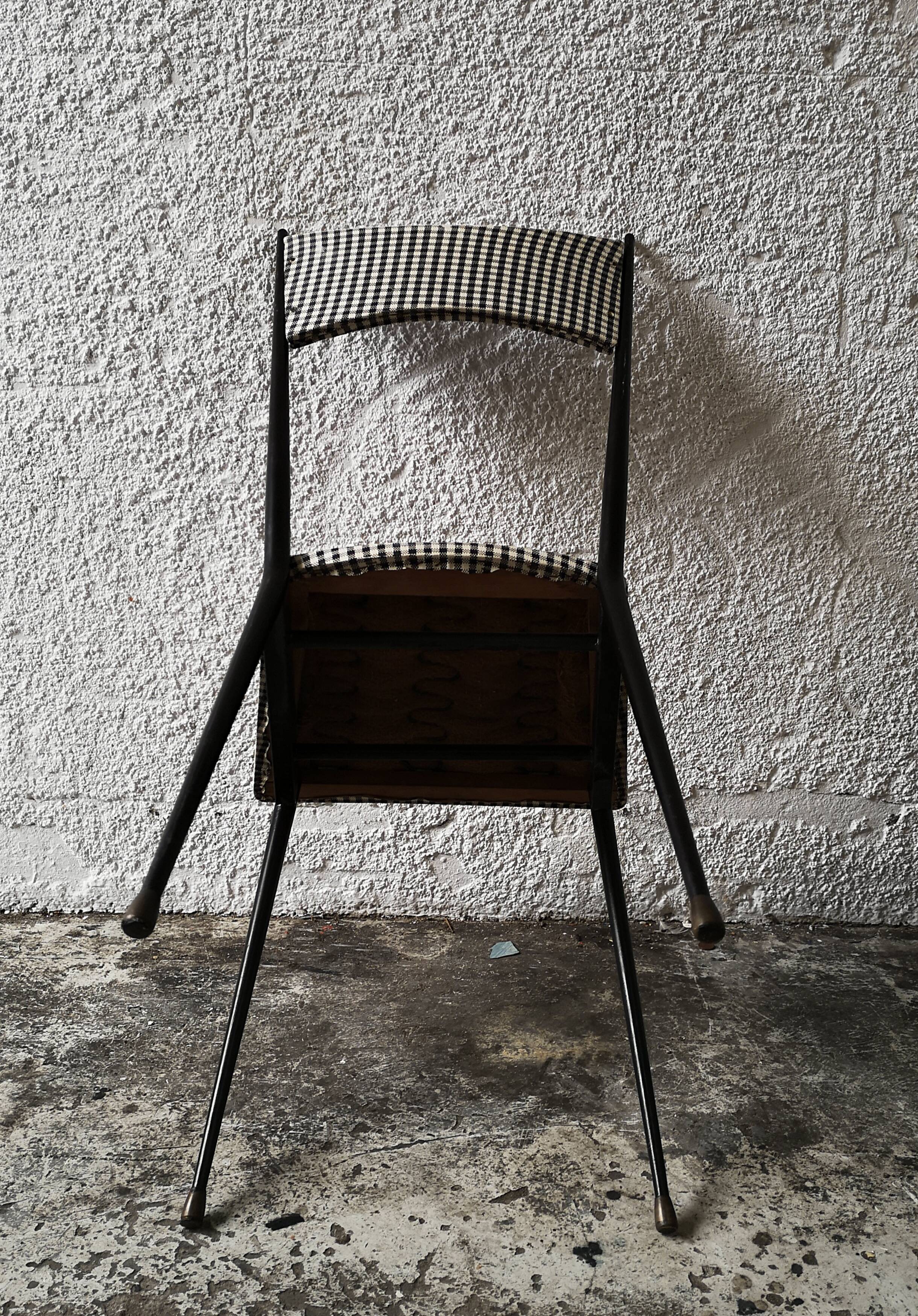 Suite de six chaises colette gueden