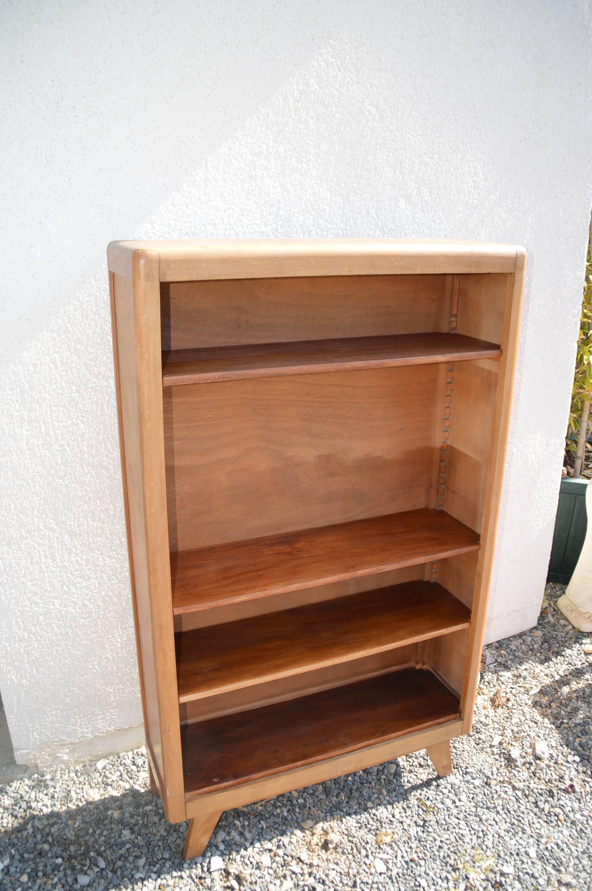 Wooden bibus 3 shelves