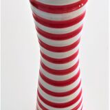Vase en céramique rouge et blanc avec marque en relief vintage