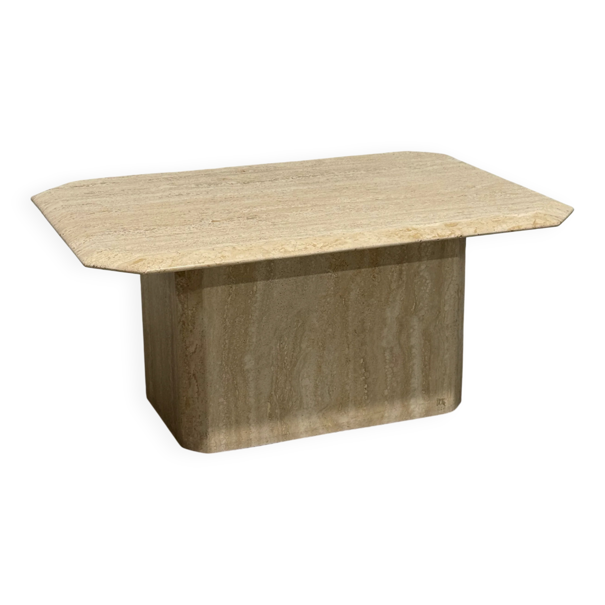 Italian coffee table in travertine from the 1970s.