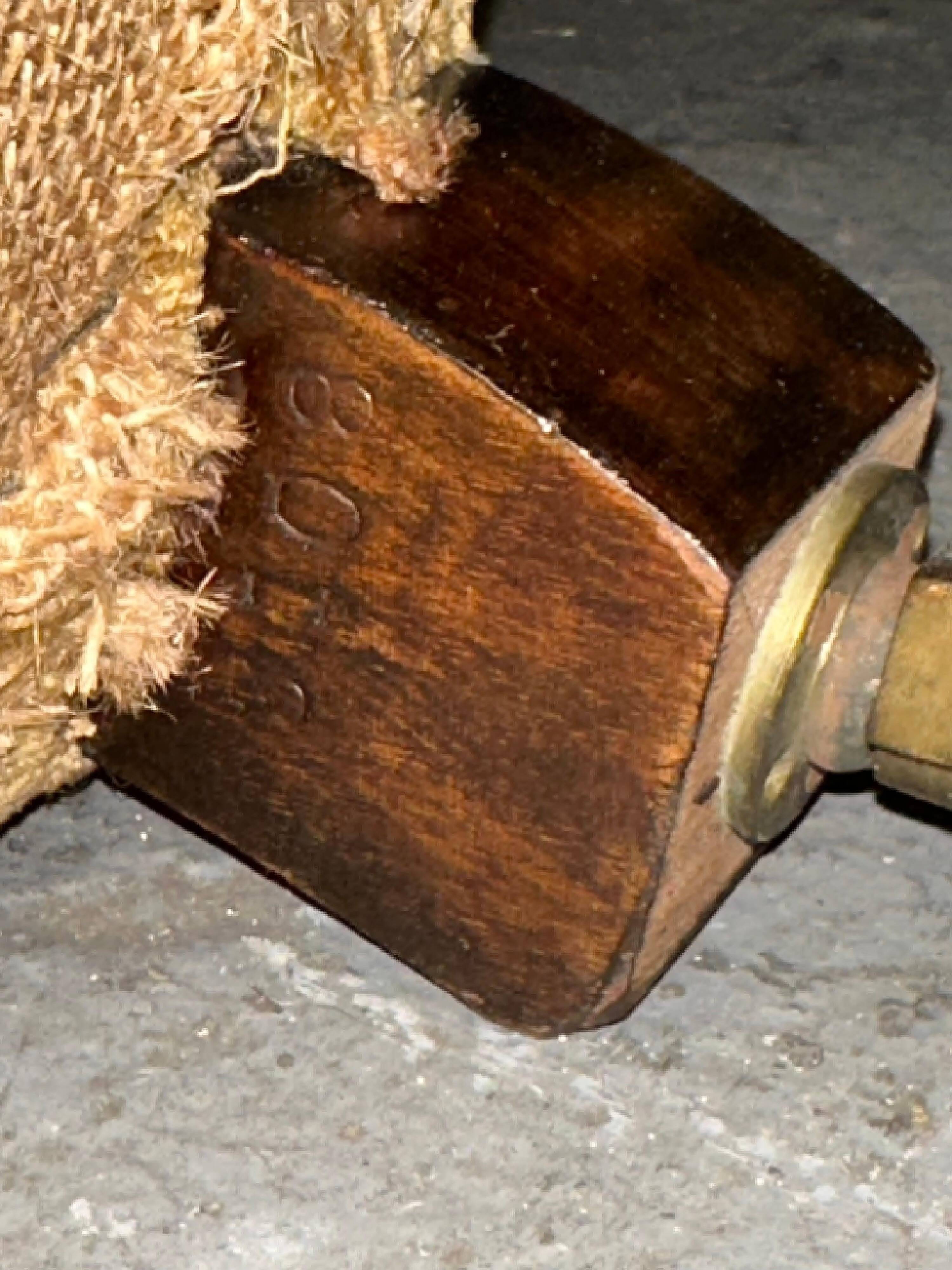 Victorian Howard & Sons 2-3 seater canapé