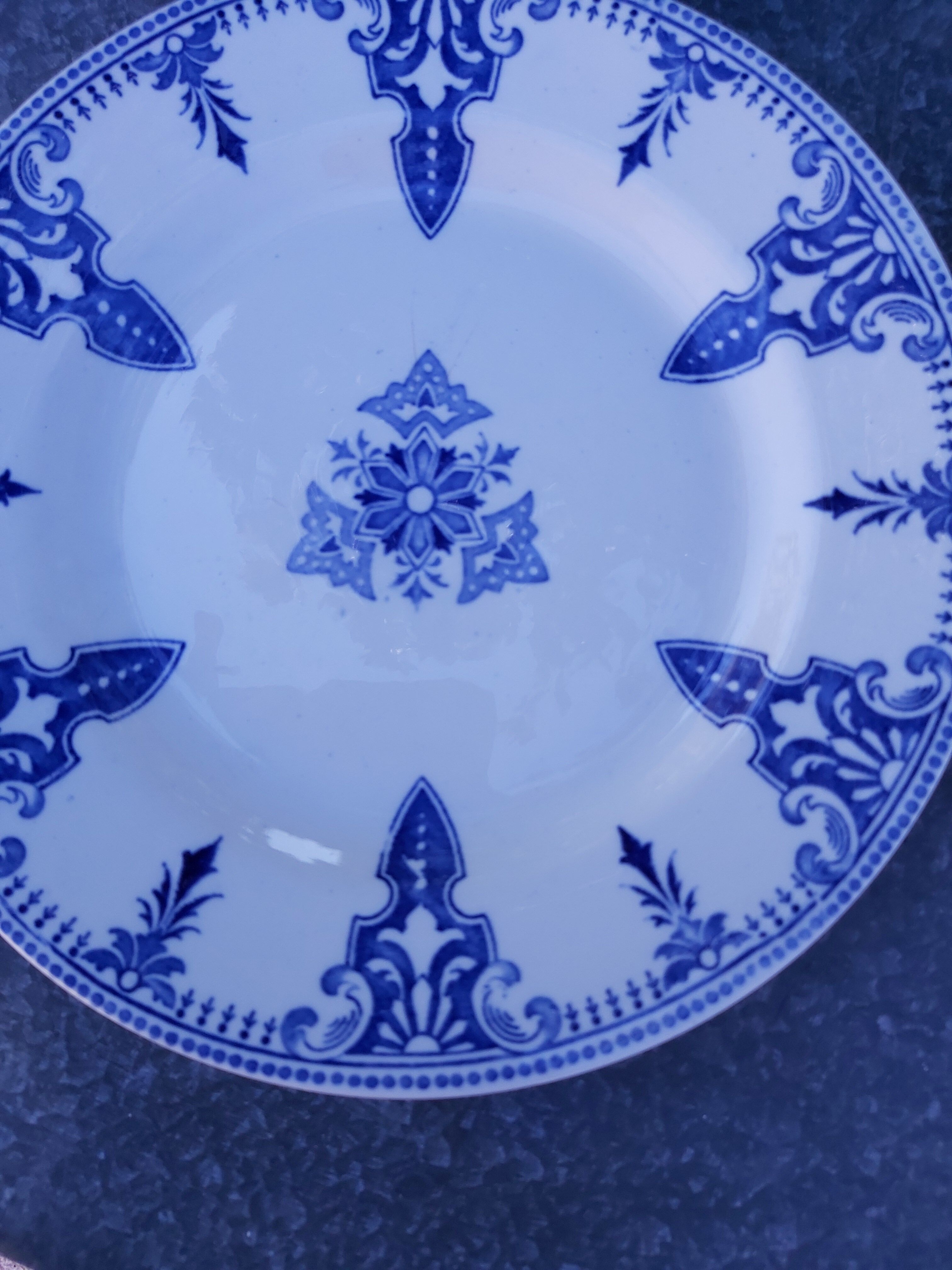 4 plates Lunéville model Petersburg