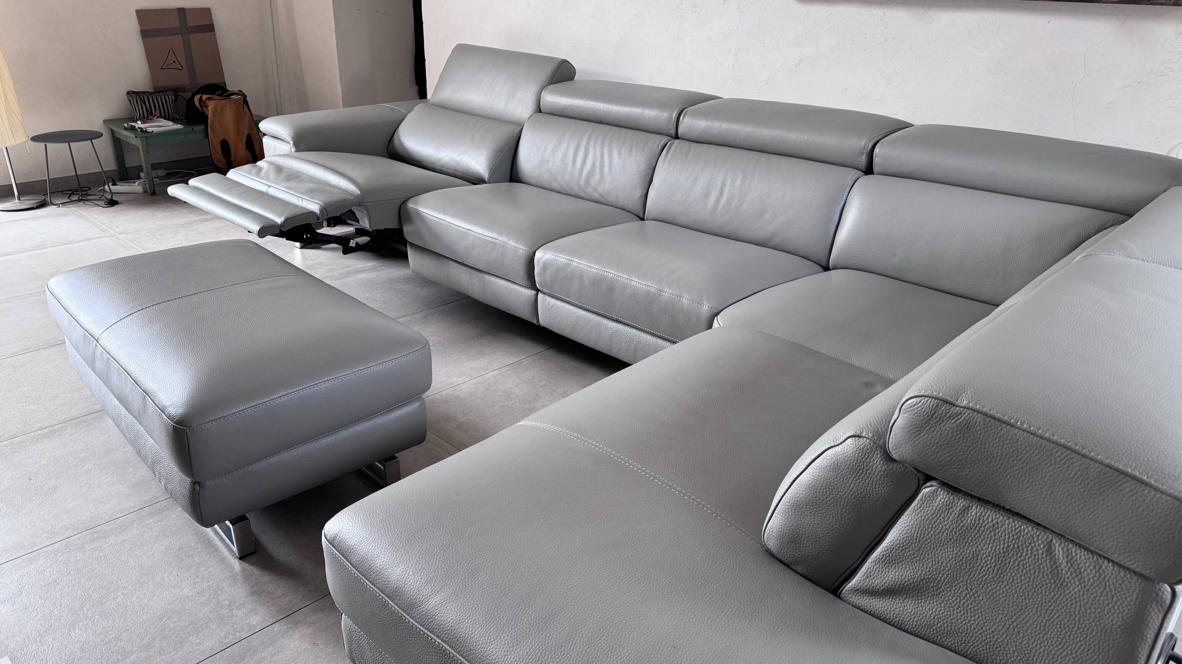 7-seater sofa + ottoman