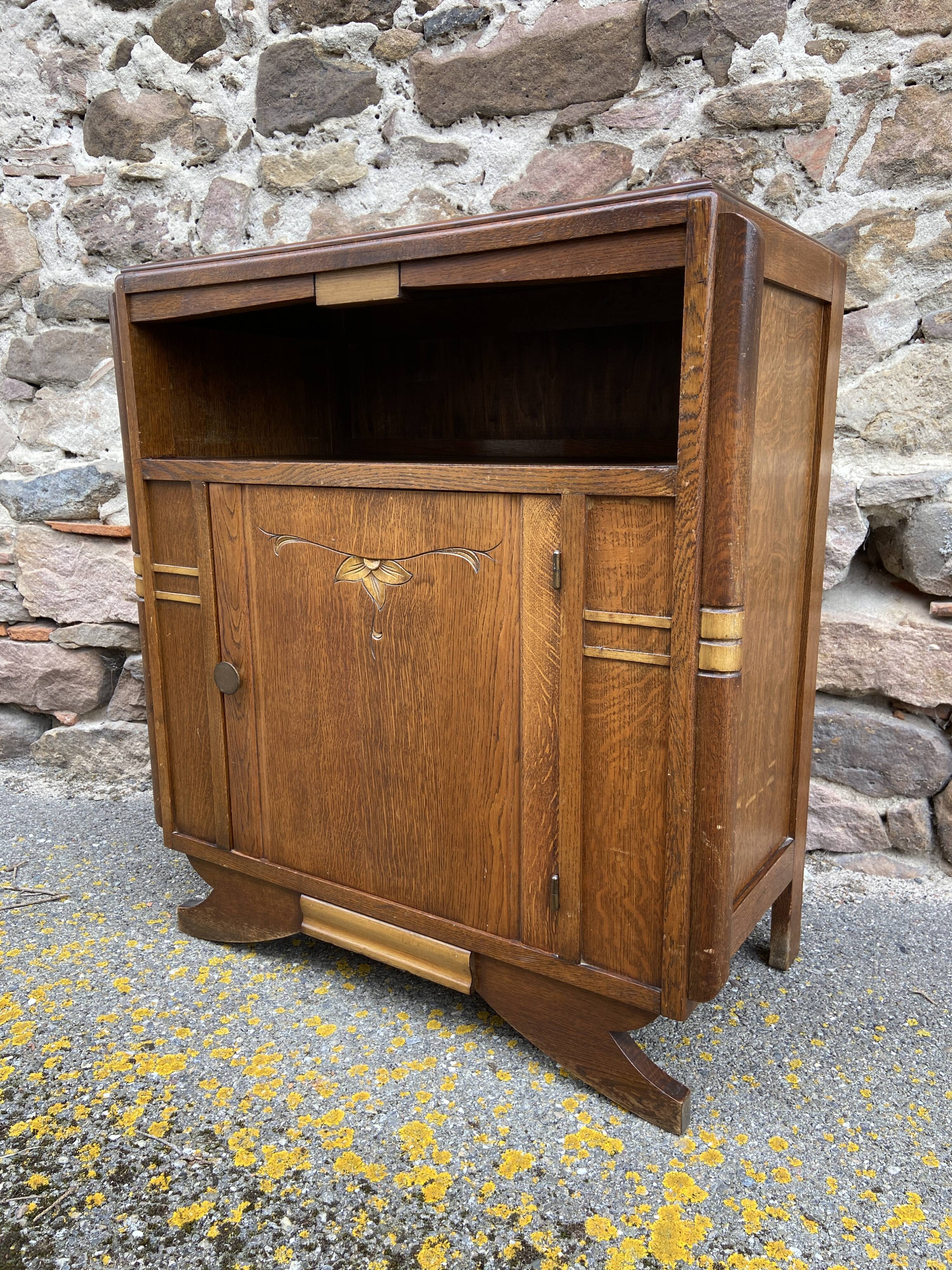 small Art Deco Parisian mid-century vintage 1950 oak sideboard with backsplash