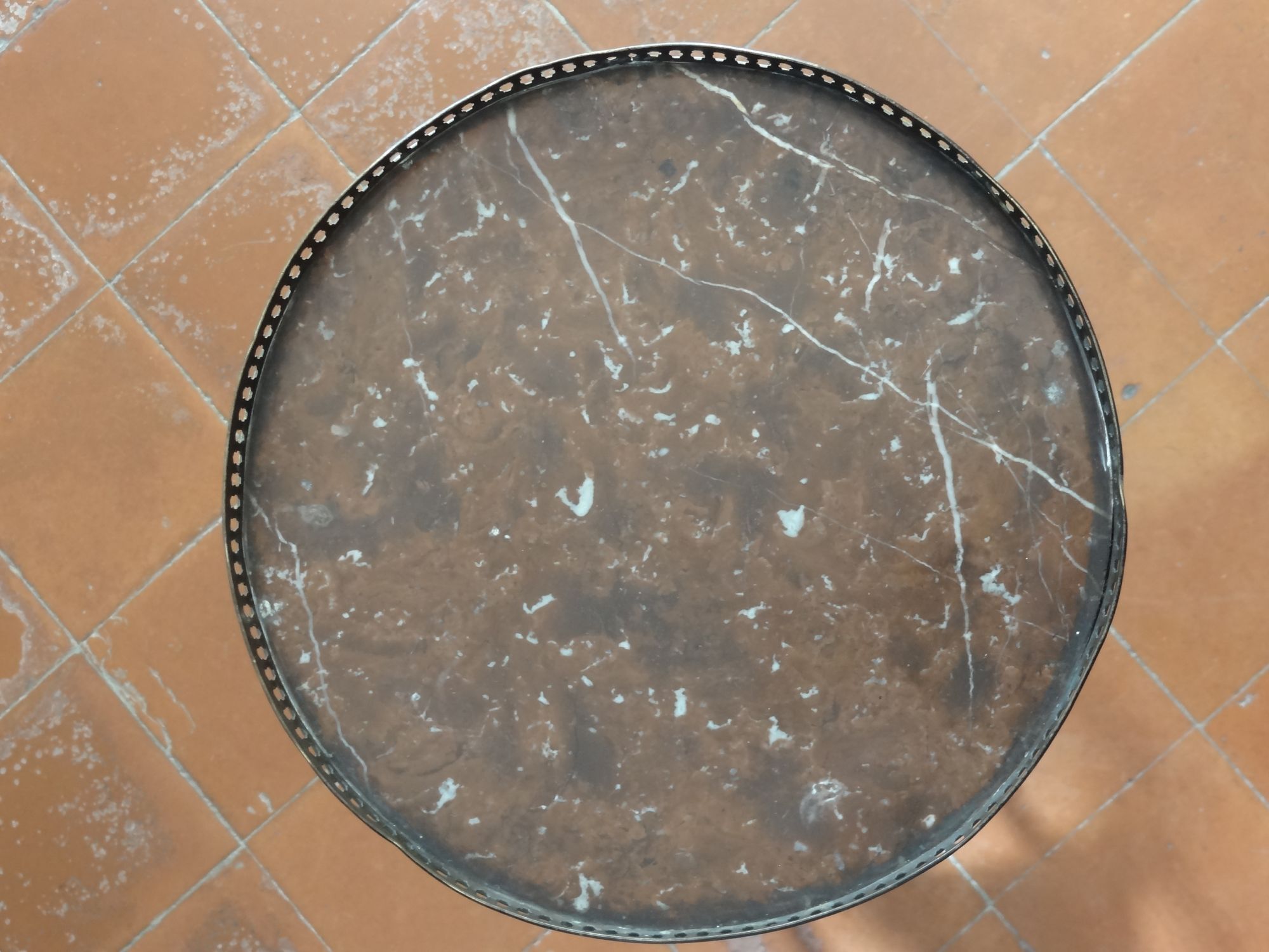 Saddle or pedestal table Napoleon III, marble and varnished wood base Ø30 x 82 cm